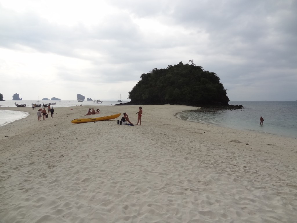 Travel Theme: Land Meets Water | The Sandbar Is My Wedding&nbsp;Aisle