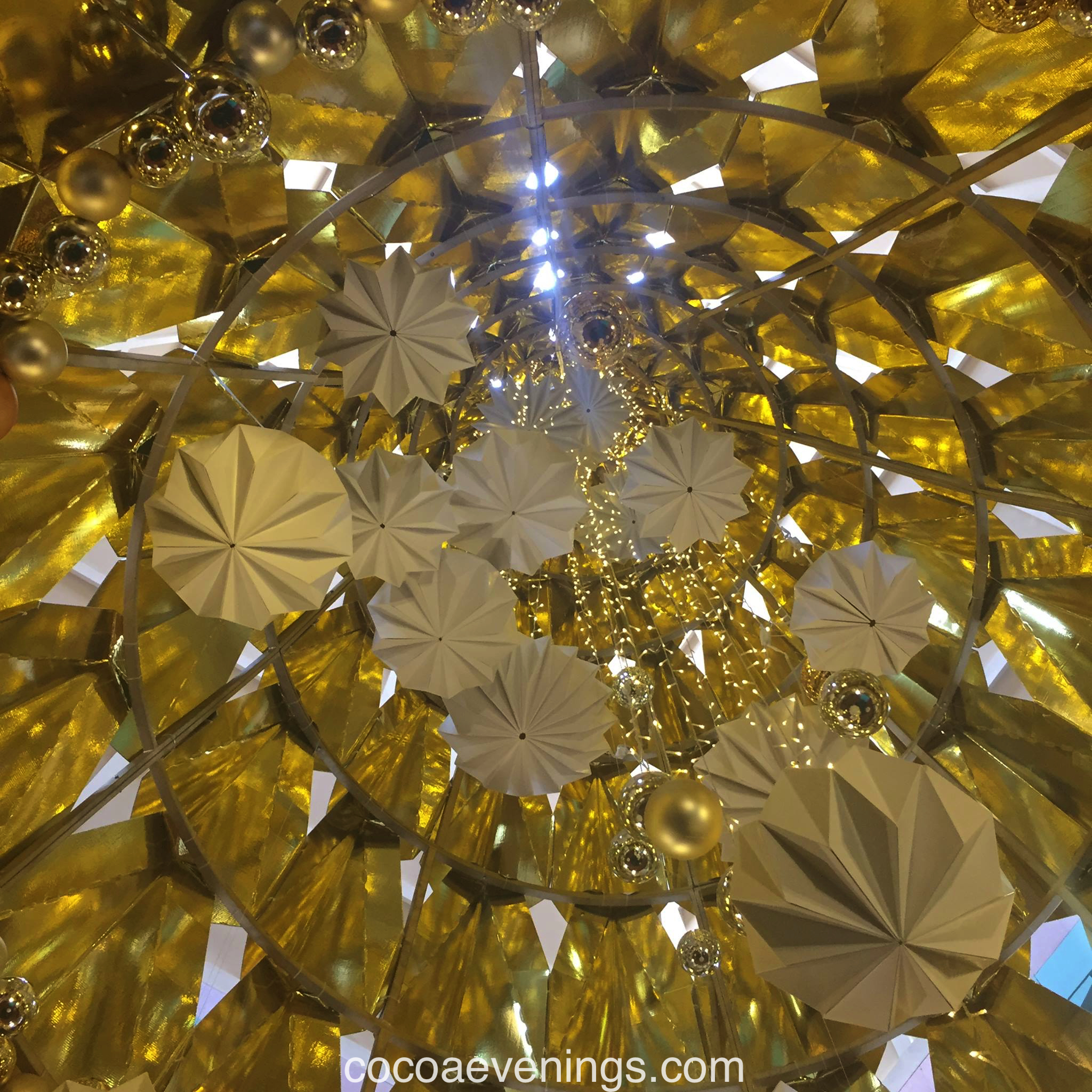 under-the-christmas-tree-millenia-walk-2015