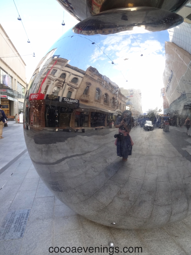 reflection-in-ball-sculpture-perth-australia-DSC03808